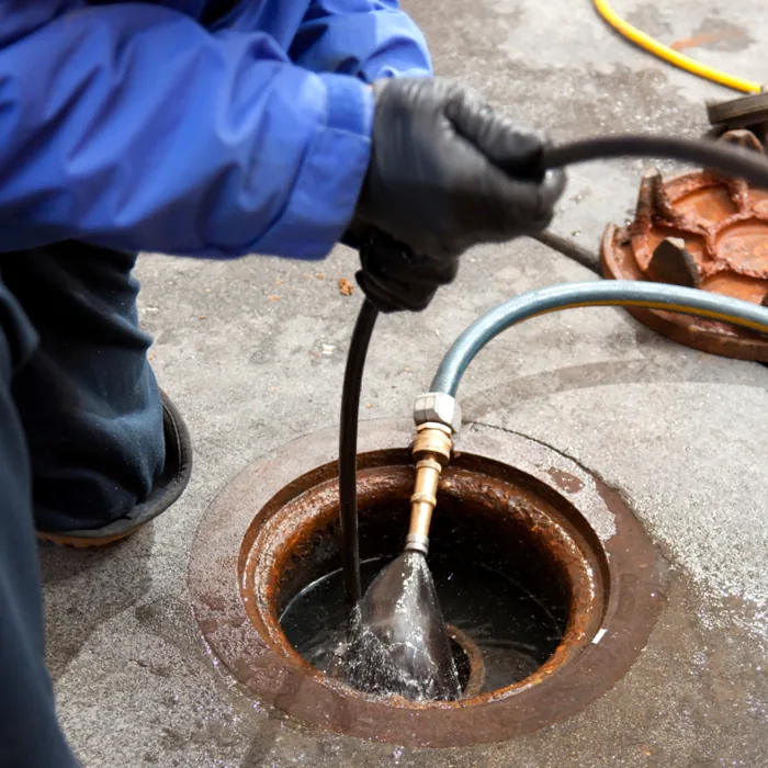 Jetting a commercial drain line